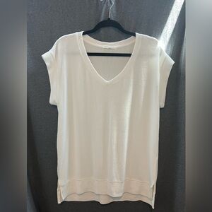 Mododoc White/Ivory Soft Ribbed V-Neck Shirt